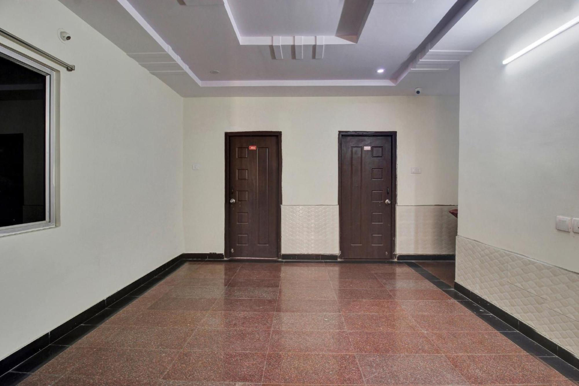 Hotel O Lavish Stay Sururnagar Eksteriør bilde