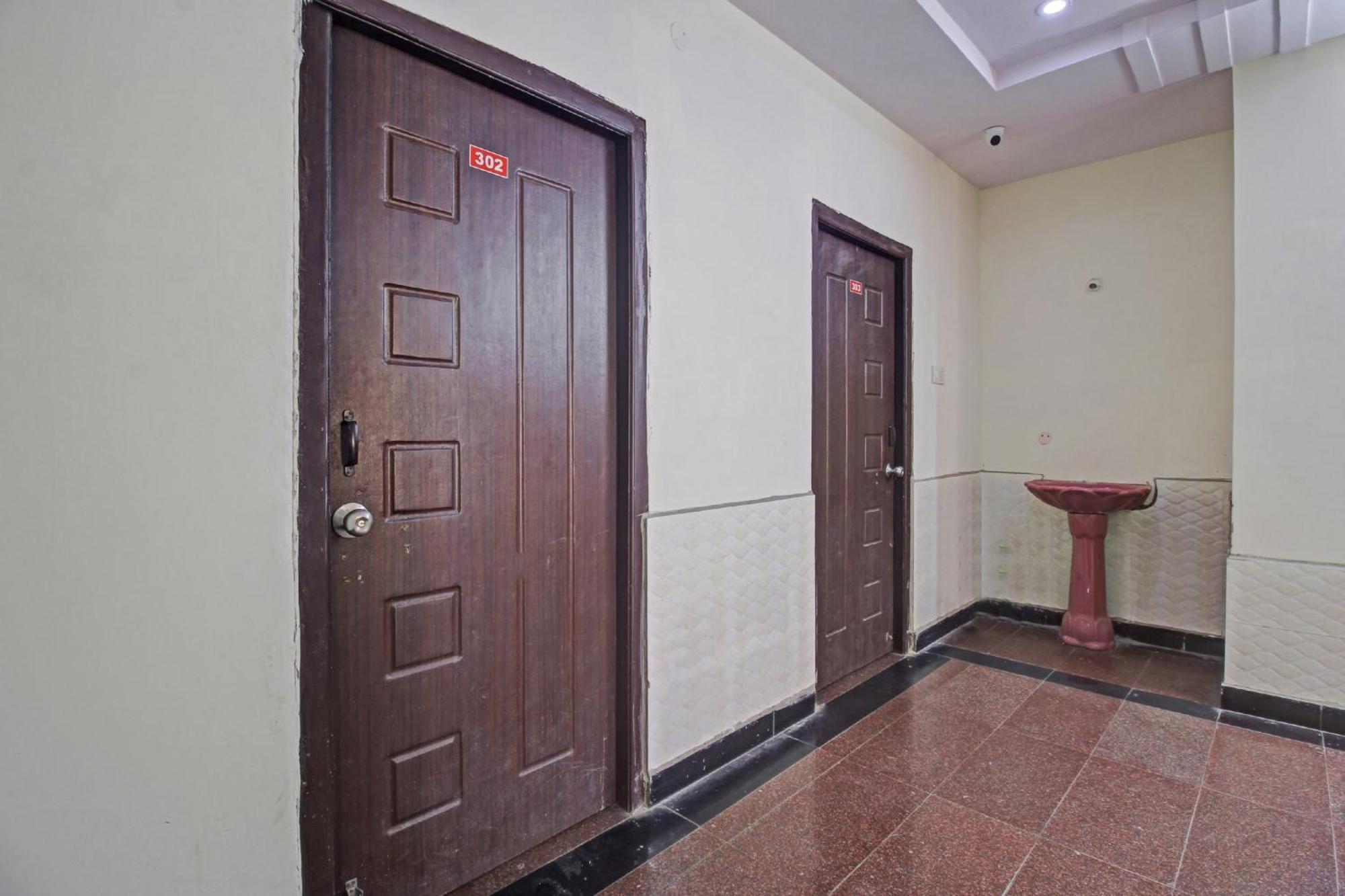 Hotel O Lavish Stay Sururnagar Eksteriør bilde