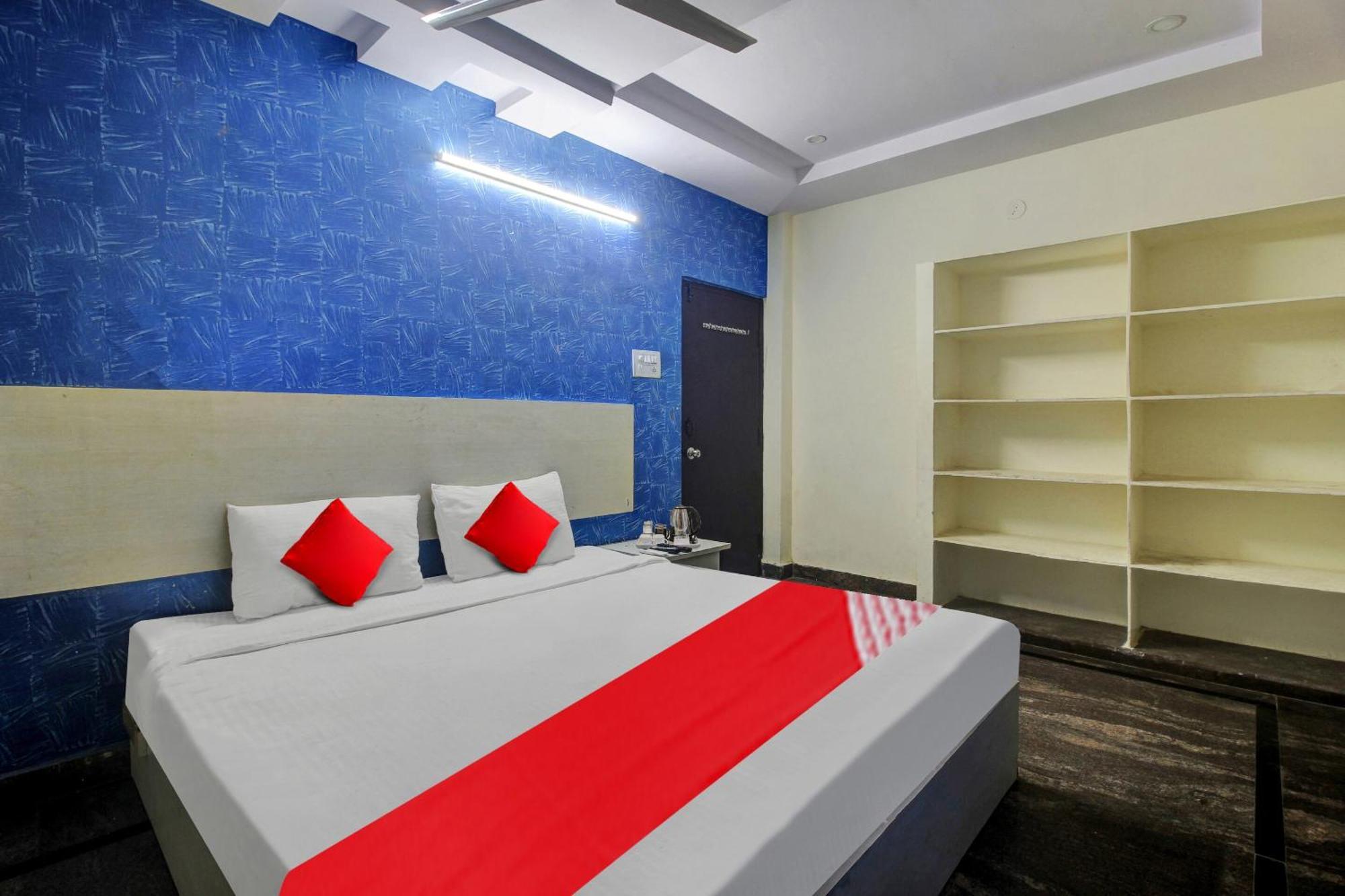 Hotel O Lavish Stay Sururnagar Eksteriør bilde