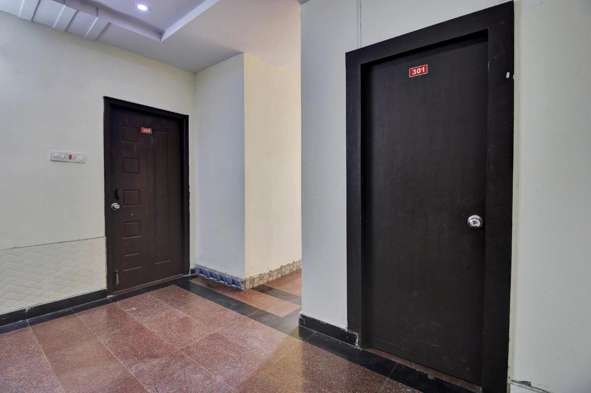 Hotel O Lavish Stay Sururnagar Eksteriør bilde